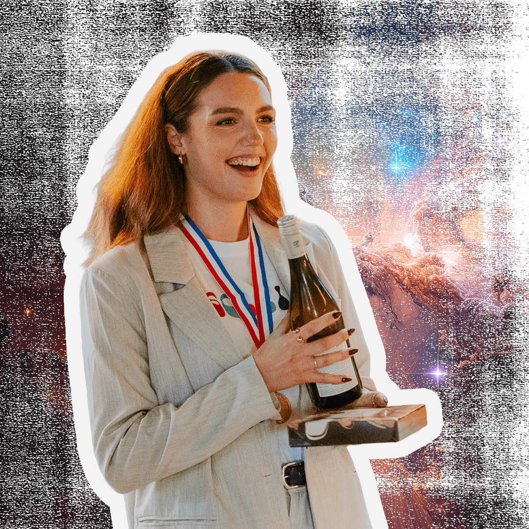 A cut-out photo of Beatrice.